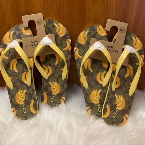 Spanking Brand New COACH Flip Flops w/ Banana Print😋Unisex - Picture 2 of 16